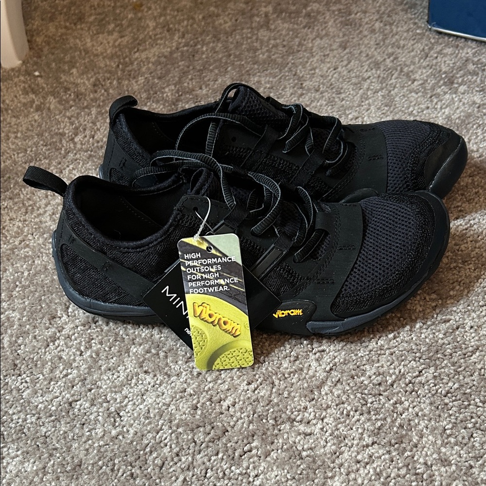 Vibram Black Athletic Shoes